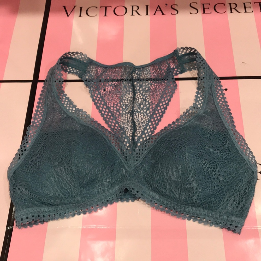 VS ⚜️ Victoria’s Secret Racerback Padded Bralette - Picture 4 of 6